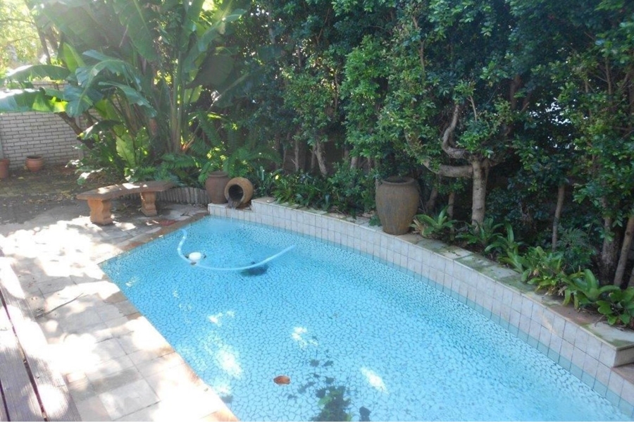 2 Bedroom Property for Sale in Bonza Bay Eastern Cape